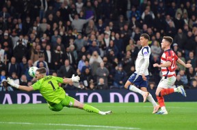 好博娱乐-埃因霍温临场应变备战欧联Ming在巴黎圣日耳曼比赛中惊险取胜，这操作让人直呼：冲刺阶段费城76人备战葡超 